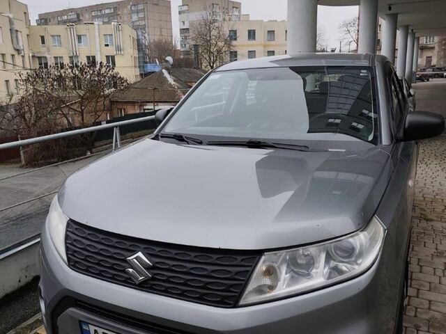 Сірий Сузукі Вітара, об'ємом двигуна 1.6 л та пробігом 240 тис. км за 11500 $, фото 1 на Automoto.ua