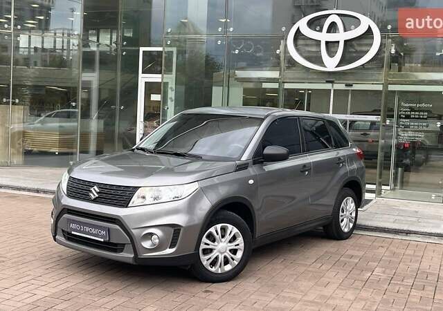 Серый Сузуки Витара, объемом двигателя 1.59 л и пробегом 143 тыс. км за 14308 $, фото 1 на Automoto.ua