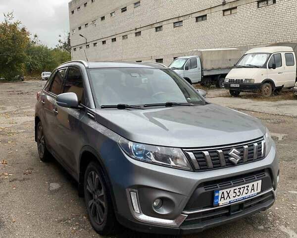 Сірий Сузукі Вітара, об'ємом двигуна 1.37 л та пробігом 88 тис. км за 19500 $, фото 1 на Automoto.ua
