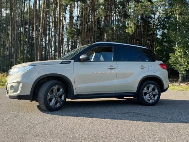 Синий Сузуки Витара, объемом двигателя 1.6 л и пробегом 226 тыс. км за 10000 $, фото 1 на Automoto.ua