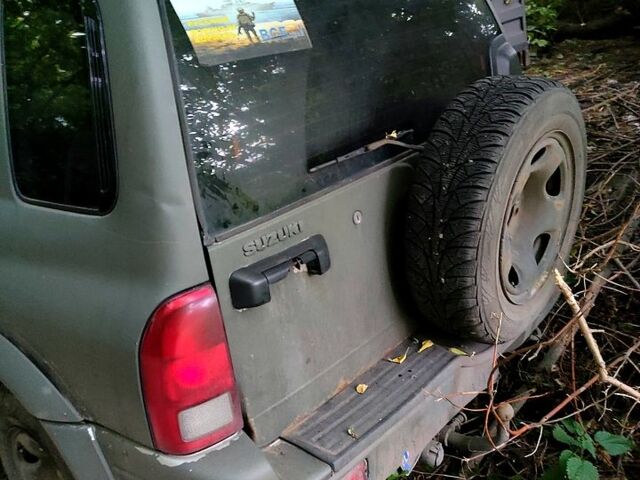 Зеленый Сузуки Витара, объемом двигателя 2 л и пробегом 235 тыс. км за 1500 $, фото 1 на Automoto.ua