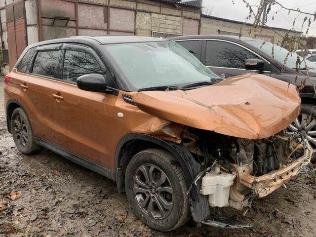 Оранжевый Сузуки Витара, объемом двигателя 1.6 л и пробегом 106 тыс. км за 4300 $, фото 1 на Automoto.ua