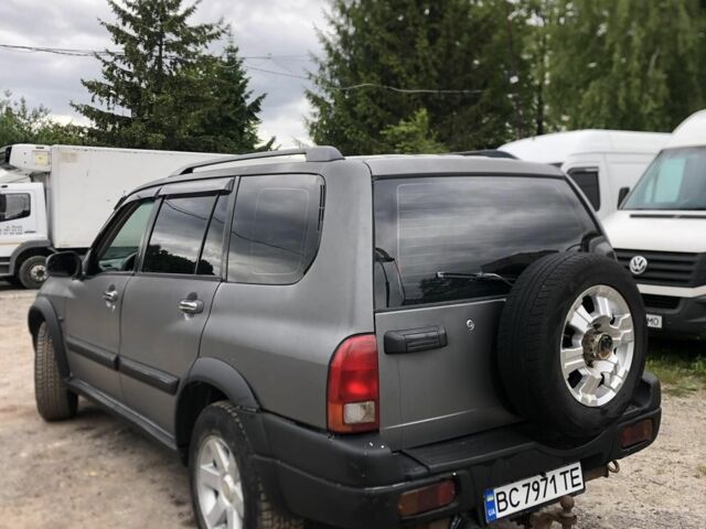 Серый Сузуки ХЛ7, объемом двигателя 2.7 л и пробегом 260 тыс. км за 4000 $, фото 1 на Automoto.ua