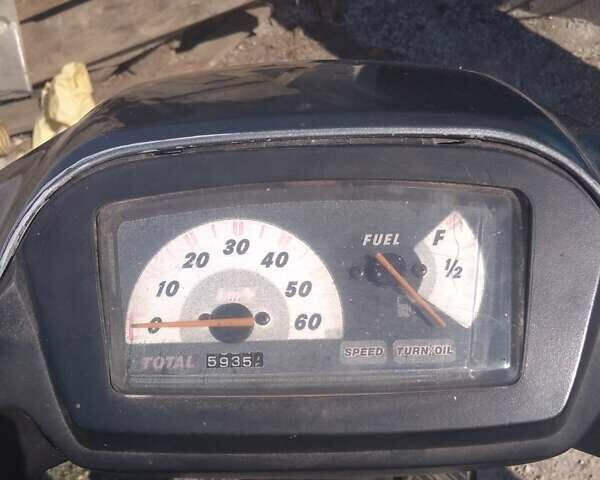 Сірий Сузукі Address V100, об'ємом двигуна 0 л та пробігом 500 тис. км за 180 $, фото 1 на Automoto.ua