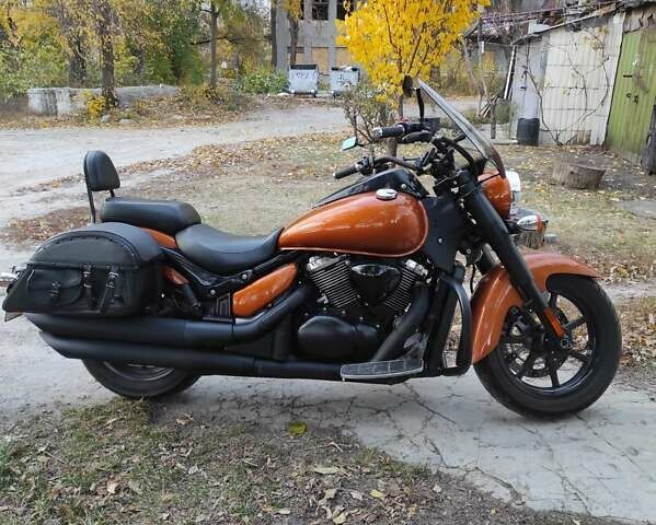 Помаранчевий Сузукі Boulevard C90, об'ємом двигуна 1.5 л та пробігом 21 тис. км за 10000 $, фото 1 на Automoto.ua
