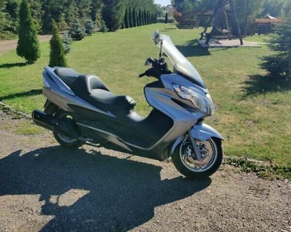 Сузуки Burgman 400, объемом двигателя 0 л и пробегом 36 тыс. км за 2300 $, фото 1 на Automoto.ua