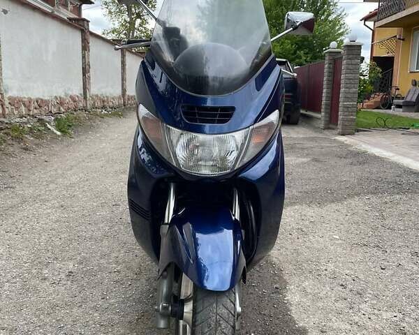 Синий Сузуки Burgman 400, объемом двигателя 0.4 л и пробегом 60 тыс. км за 1999 $, фото 1 на Automoto.ua