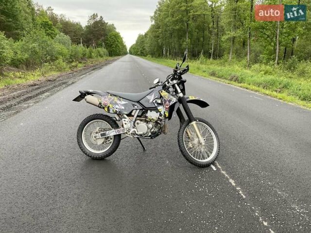 Сузуки DR-Z 400SM, объемом двигателя 0 л и пробегом 29 тыс. км за 4800 $, фото 1 на Automoto.ua
