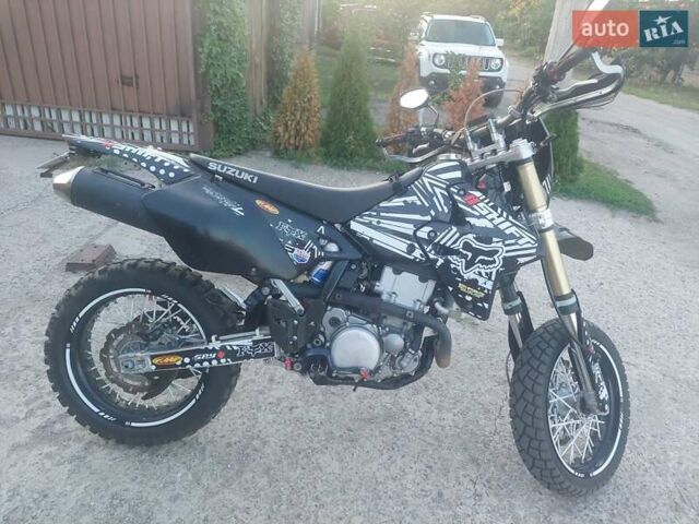 Сузуки DR-Z 400SM, объемом двигателя 0 л и пробегом 29 тыс. км за 6000 $, фото 1 на Automoto.ua
