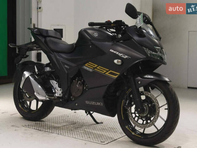 Черный Сузуки Gixxer 250, объемом двигателя 0 л и пробегом 7 тыс. км за 3490 $, фото 1 на Automoto.ua