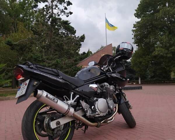 Черный Сузуки GSF 600 Bandit S, объемом двигателя 0.6 л и пробегом 44 тыс. км за 3500 $, фото 1 на Automoto.ua