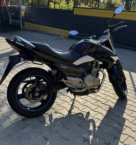 Чорний Сузукі GSR 250, об'ємом двигуна 0.25 л та пробігом 33 тис. км за 1500 $, фото 1 на Automoto.ua