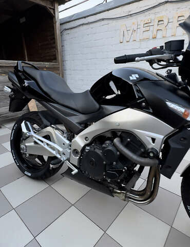 Черный Сузуки GSR 400, объемом двигателя 0.4 л и пробегом 45 тыс. км за 4150 $, фото 1 на Automoto.ua