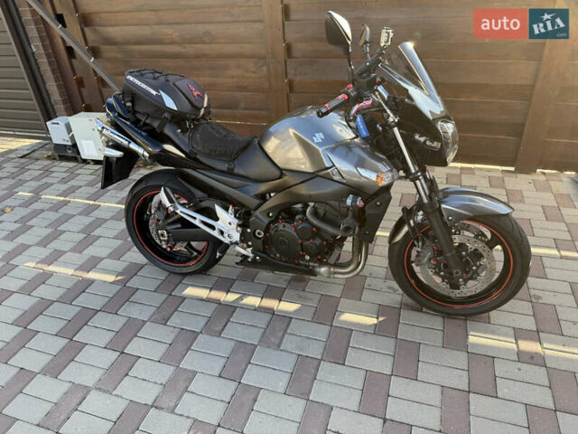 Сузуки GSR 400 2010 в Киеве на Automoto.ua Серый Сузуки GSR 400, объемом двигателя 0.4 л и пробегом 51 тыс. км за 4300 $, фото 1 на Automoto.ua
