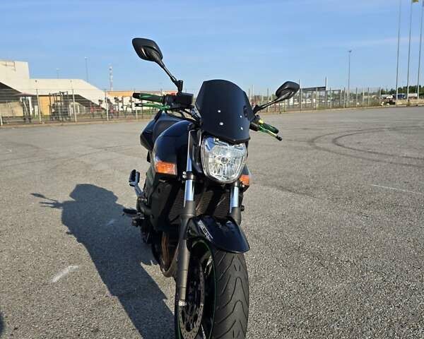Чорний Сузукі GSR 600, об'ємом двигуна 0.6 л та пробігом 55 тис. км за 5000 $, фото 1 на Automoto.ua