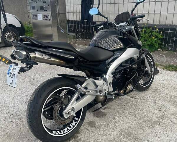 Черный Сузуки GSR 600, объемом двигателя 0.6 л и пробегом 43 тыс. км за 5100 $, фото 1 на Automoto.ua
