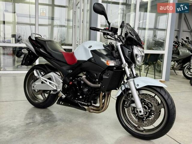 Сузуки GSR 600, объемом двигателя 0.6 л и пробегом 14 тыс. км за 5499 $, фото 1 на Automoto.ua