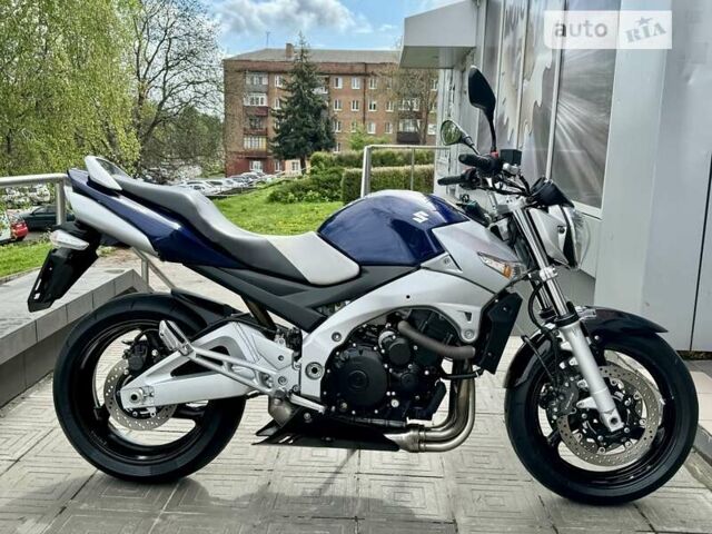 Сузукі GSR 600, об'ємом двигуна 0.6 л та пробігом 37 тис. км за 4999 $, фото 1 на Automoto.ua