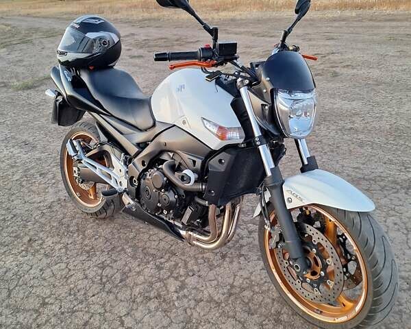 Сузуки GSR 600, объемом двигателя 0 л и пробегом 19 тыс. км за 5500 $, фото 1 на Automoto.ua