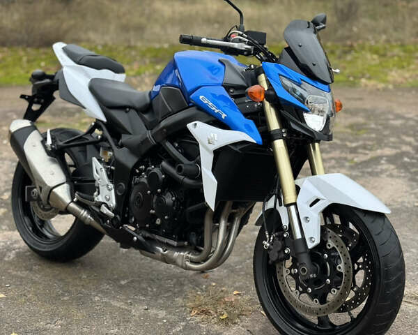 Сузуки GSR 750, объемом двигателя 0 л и пробегом 16 тыс. км за 7100 $, фото 1 на Automoto.ua