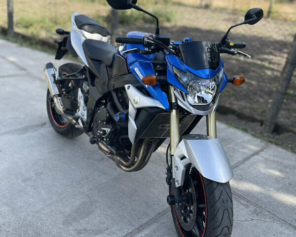 Сузуки GSR 750, объемом двигателя 0 л и пробегом 5 тыс. км за 7500 $, фото 1 на Automoto.ua