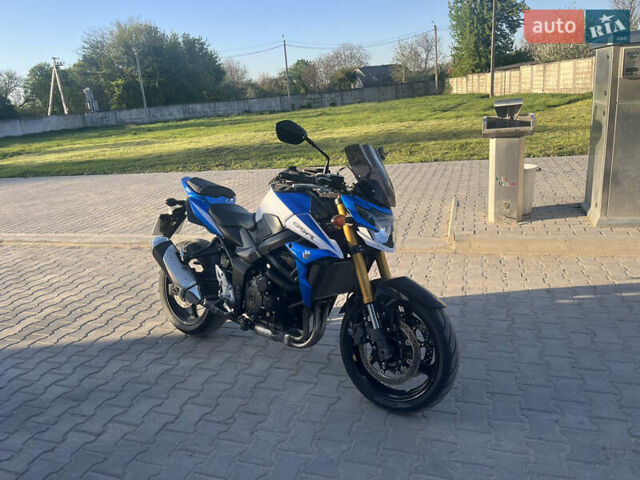 Сузуки GSR 750, объемом двигателя 0.75 л и пробегом 29 тыс. км за 7000 $, фото 1 на Automoto.ua