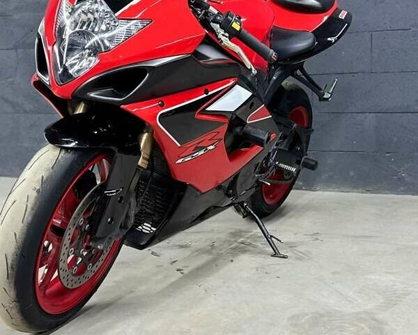 Красный Сузуки GSX-R 1000, объемом двигателя 0 л и пробегом 50 тыс. км за 6800 $, фото 1 на Automoto.ua