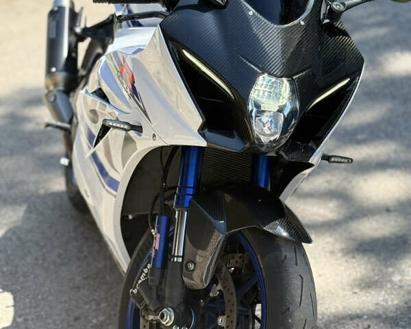 Сузуки GSX-R 1000, объемом двигателя 1 л и пробегом 11 тыс. км за 19500 $, фото 1 на Automoto.ua