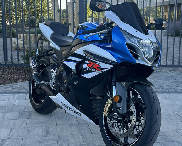 Синій Сузукі GSX-R 1000, об'ємом двигуна 1 л та пробігом 16 тис. км за 13300 $, фото 1 на Automoto.ua