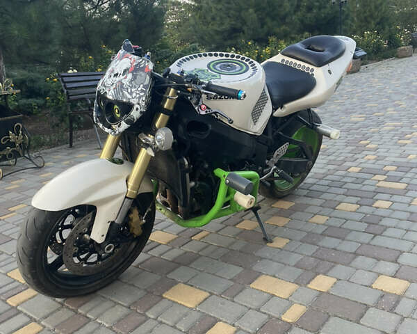 Белый Сузуки GSX-R 600, объемом двигателя 0.6 л и пробегом 51 тыс. км за 2350 $, фото 1 на Automoto.ua