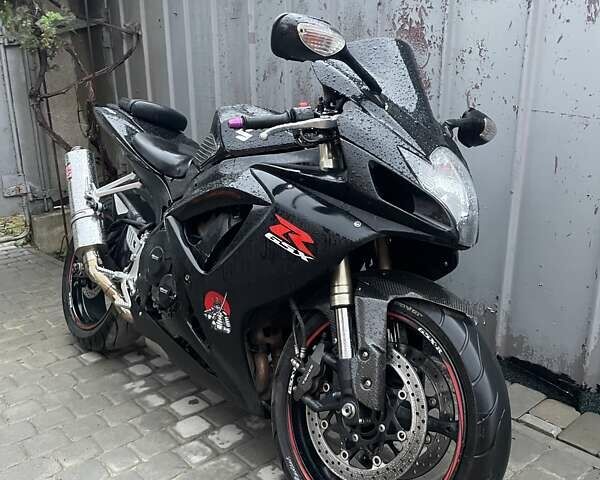 Черный Сузуки GSX-R 600, объемом двигателя 0.6 л и пробегом 38 тыс. км за 6700 $, фото 1 на Automoto.ua