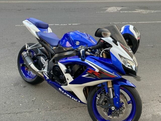 Сузуки GSX-R 600, объемом двигателя 0.6 л и пробегом 0 тыс. км за 8300 $, фото 1 на Automoto.ua