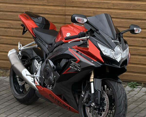 Сузуки GSX-R 600, объемом двигателя 0.6 л и пробегом 8 тыс. км за 8999 $, фото 1 на Automoto.ua