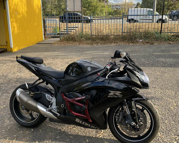 Черный Сузуки GSX-R 750, объемом двигателя 0.75 л и пробегом 38 тыс. км за 7450 $, фото 1 на Automoto.ua