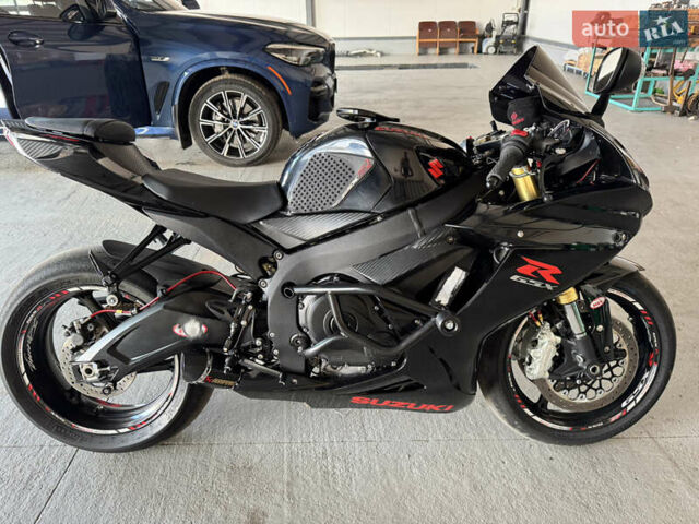 Сузуки GSX-R 750, объемом двигателя 0 л и пробегом 3 тыс. км за 10200 $, фото 1 на Automoto.ua