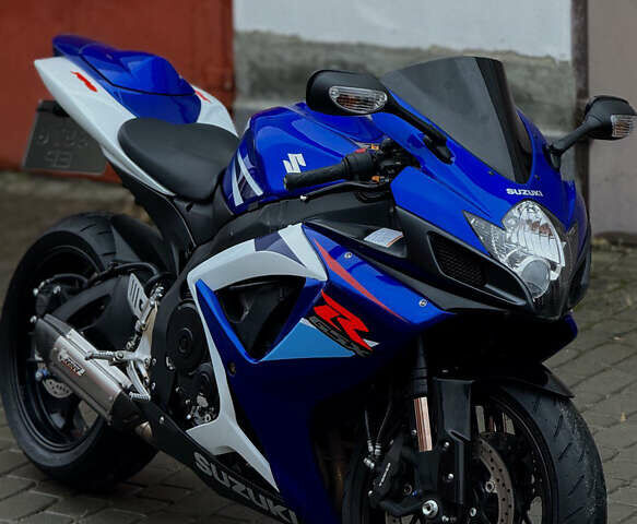 Синий Сузуки GSX-R 750, объемом двигателя 0.75 л и пробегом 20 тыс. км за 7550 $, фото 1 на Automoto.ua