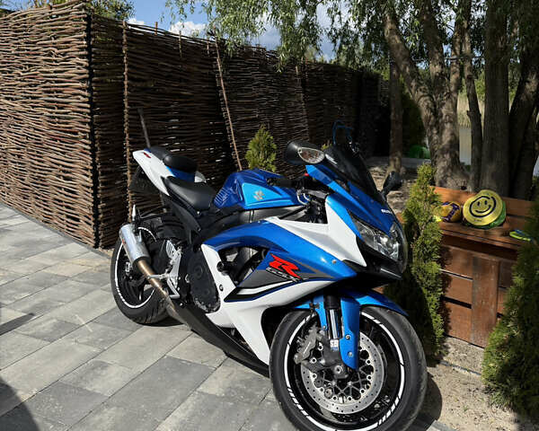 Синий Сузуки GSX-R 750, объемом двигателя 0.7 л и пробегом 17 тыс. км за 9500 $, фото 1 на Automoto.ua