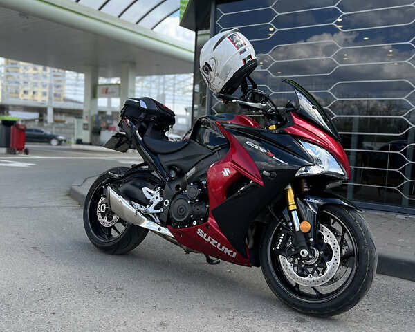 Красный Сузуки GSX-S 1000, объемом двигателя 1 л и пробегом 6 тыс. км за 10700 $, фото 1 на Automoto.ua