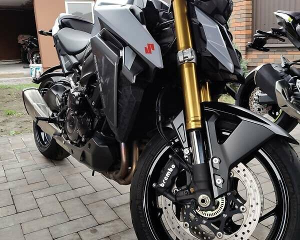 Сузуки GSX-S 1000, объемом двигателя 1 л и пробегом 14 тыс. км за 12300 $, фото 1 на Automoto.ua