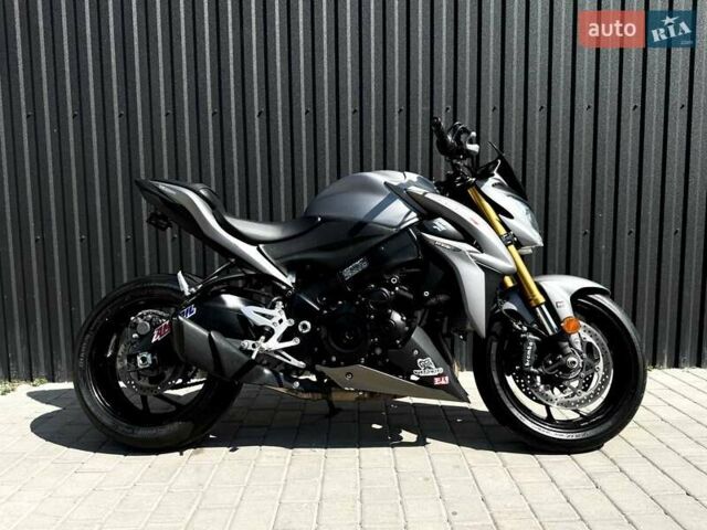 Серый Сузуки GSX-S 1000, объемом двигателя 1 л и пробегом 35 тыс. км за 7900 $, фото 1 на Automoto.ua