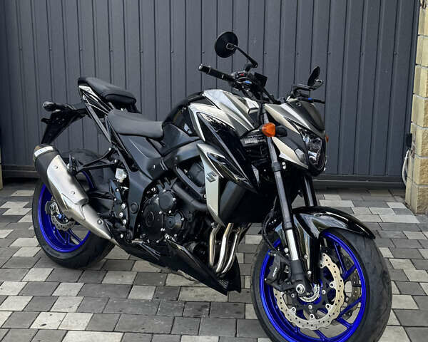 Чорний Сузукі GSX-S 750, об'ємом двигуна 0.75 л та пробігом 4 тис. км за 9000 $, фото 1 на Automoto.ua