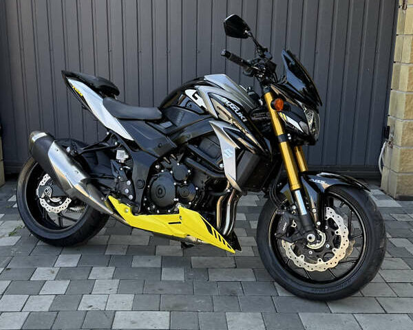 Черный Сузуки GSX-S 750, объемом двигателя 0.75 л и пробегом 10 тыс. км за 9700 $, фото 1 на Automoto.ua