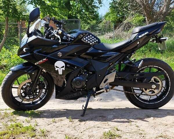 Чорний Сузукі GSX 250R, об'ємом двигуна 0.25 л та пробігом 6 тис. км за 3599 $, фото 1 на Automoto.ua