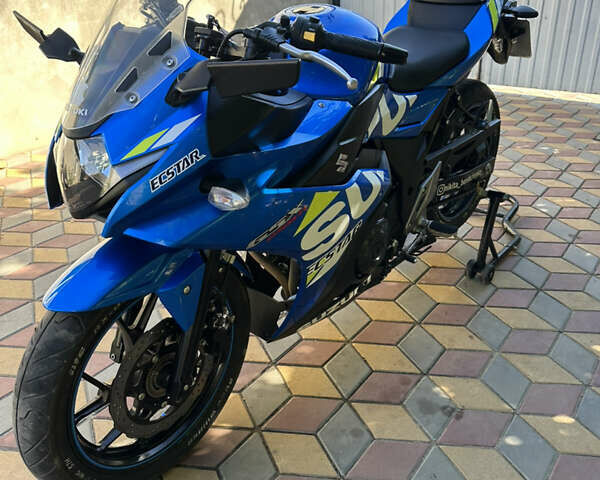 Серый Сузуки GSX 250R, объемом двигателя 0.25 л и пробегом 1 тыс. км за 3550 $, фото 1 на Automoto.ua