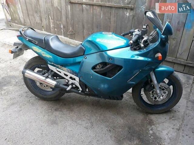 Сузуки GSX 600F, объемом двигателя 0 л и пробегом 200 тыс. км за 1000 $, фото 1 на Automoto.ua