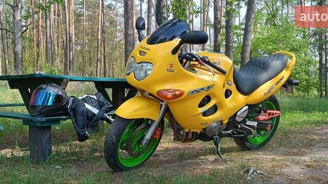 Сузуки GSX 600F 1999 в Остер на Automoto.ua Желтый Сузуки GSX 600F, объемом двигателя 0.6 л и пробегом 59 тыс. км за 2850 $, фото 1 на Automoto.ua