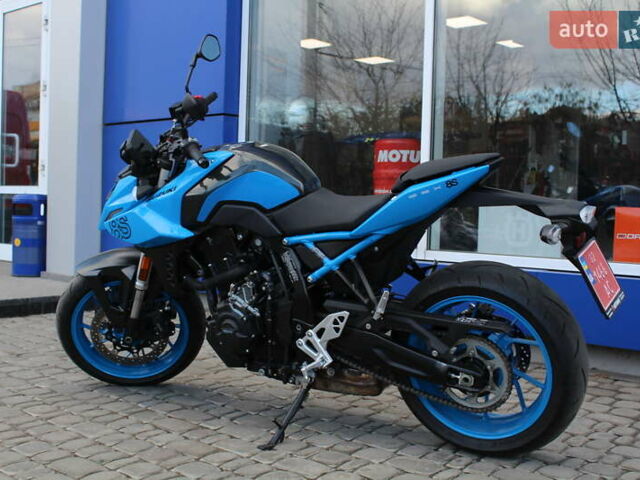Синий Сузуки GSX 8S, объемом двигателя 0.78 л и пробегом 3 тыс. км за 8400 $, фото 1 на Automoto.ua
