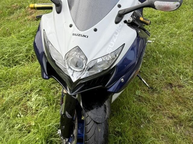 Сузуки GSXR, объемом двигателя 0.6 л и пробегом 0 тыс. км за 5000 $, фото 1 на Automoto.ua