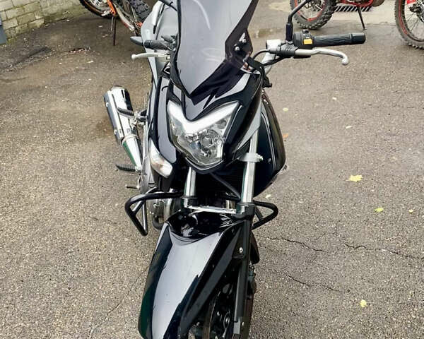 Черный Сузуки GW 250, объемом двигателя 0.25 л и пробегом 34 тыс. км за 2600 $, фото 1 на Automoto.ua