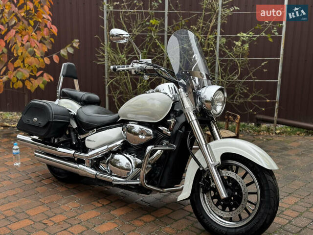 Білий Сузукі Intruder 400, об'ємом двигуна 0.4 л та пробігом 20 тис. км за 3500 $, фото 1 на Automoto.ua